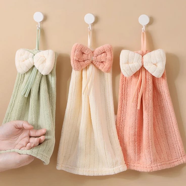 Hand	towel