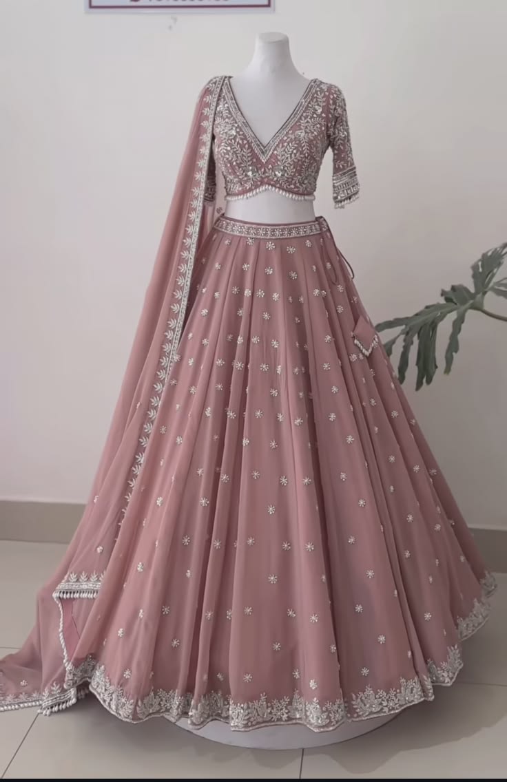 Lehenga	2	Pc.	-	Medium