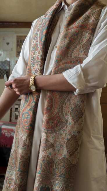 Shawl / Lohi